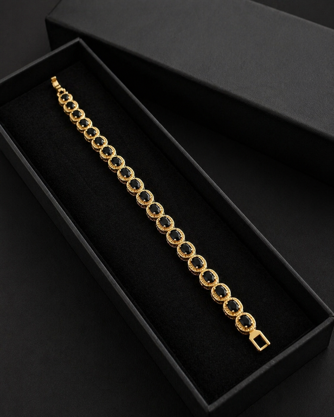 Luxury Gold Bracelet with Black Stone – Elegant Link Chain Bracelet B00001