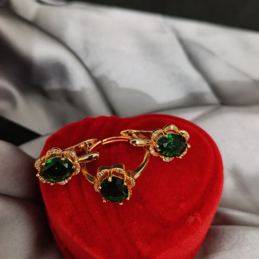 Luxury Emerald Green Crystal Jewelry Set – Gold Plated Earrings & Adjustable Ring for Women E00007