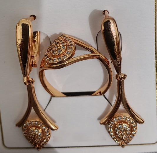 Elegant Gold Crystal Jewelry Set – Designer Earrings & Adjustable Ring for Women   E00008