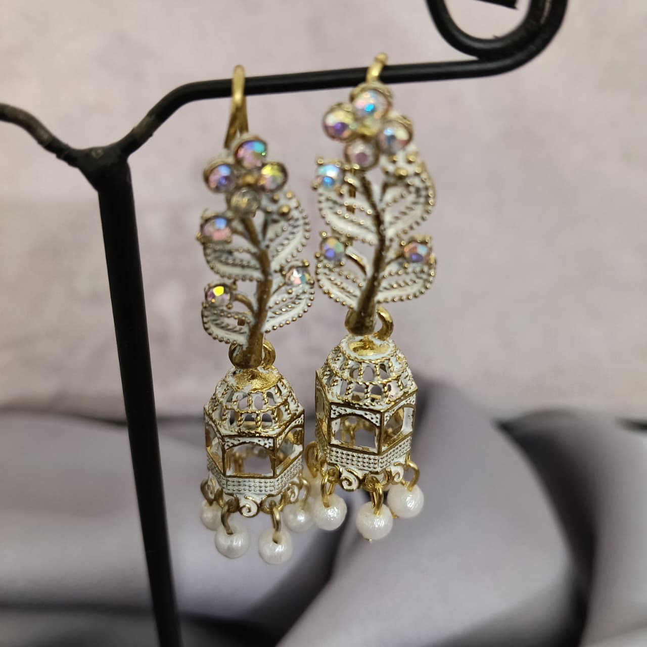 Vintage Gold Tone Jhumka Earrings with Black Beads EOOOO5