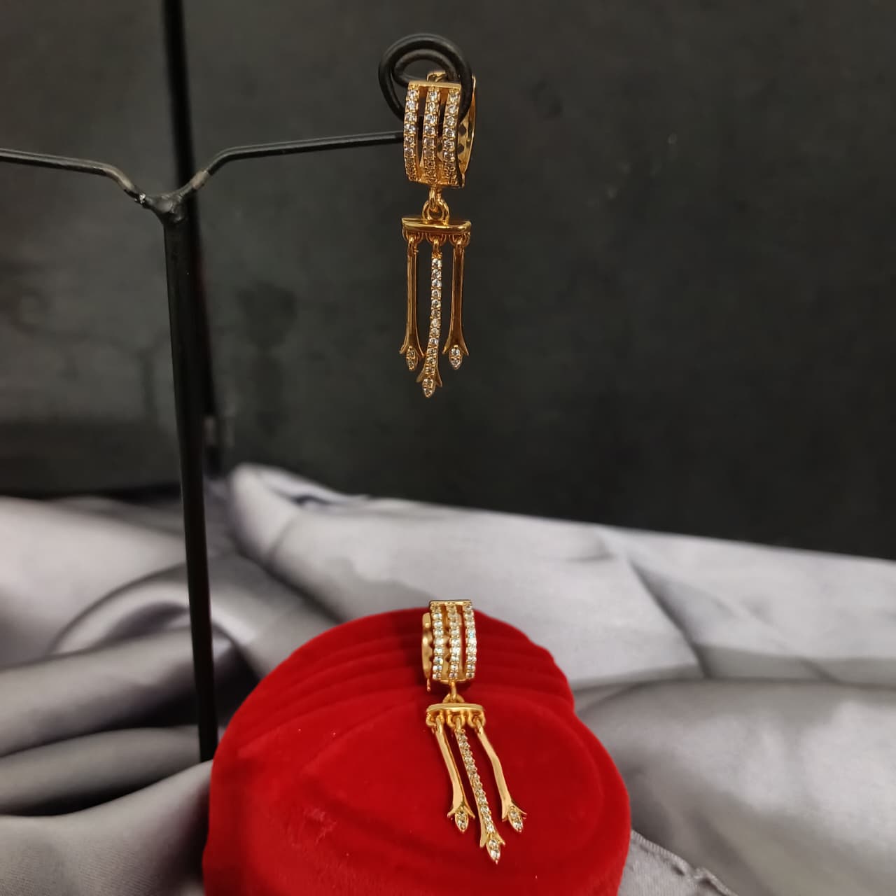 Luxury Gold Crystal Drop Dangle Earrings for Women  E00001