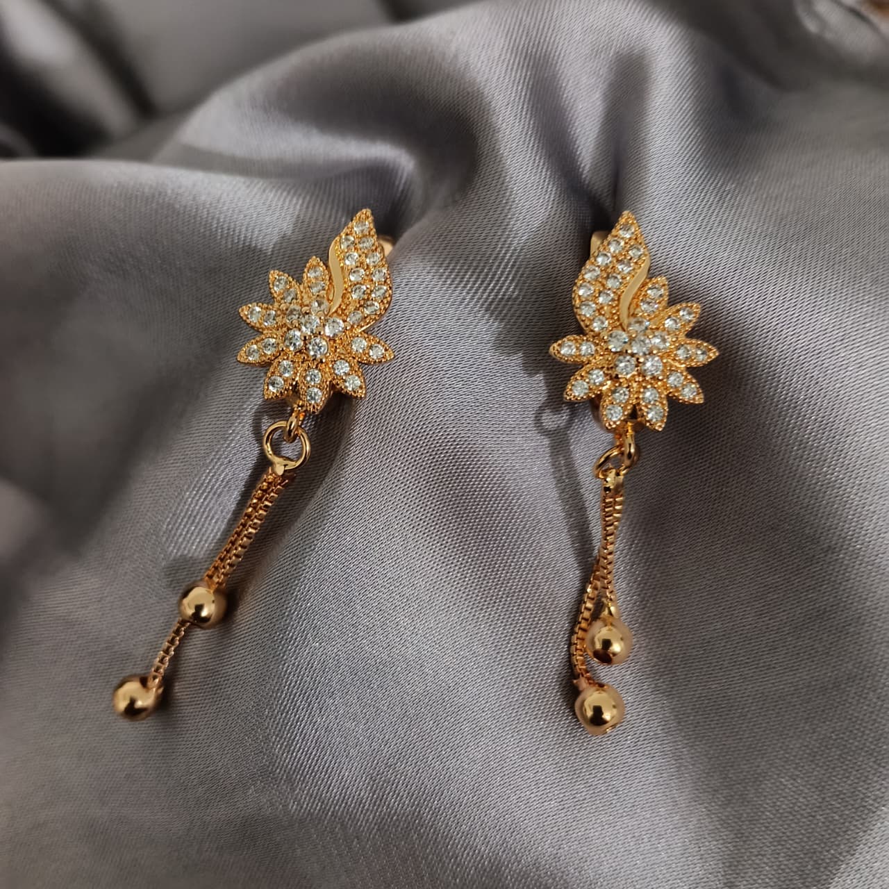 Elegant Gold Floral Chain Drop Earrings    E0003