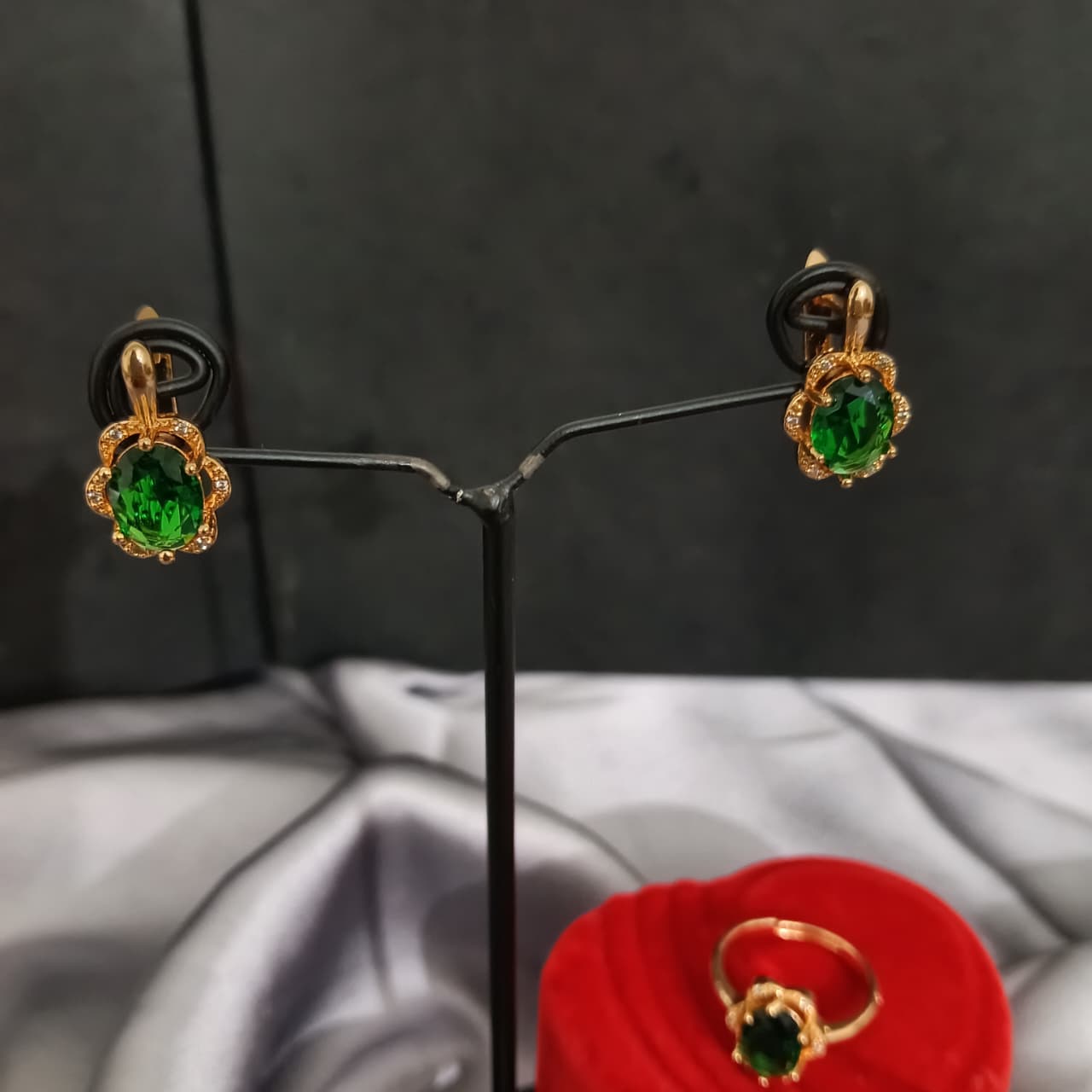 Luxury Emerald Green Crystal Jewelry Set – Gold Plated Earrings & Adjustable Ring for Women E00007