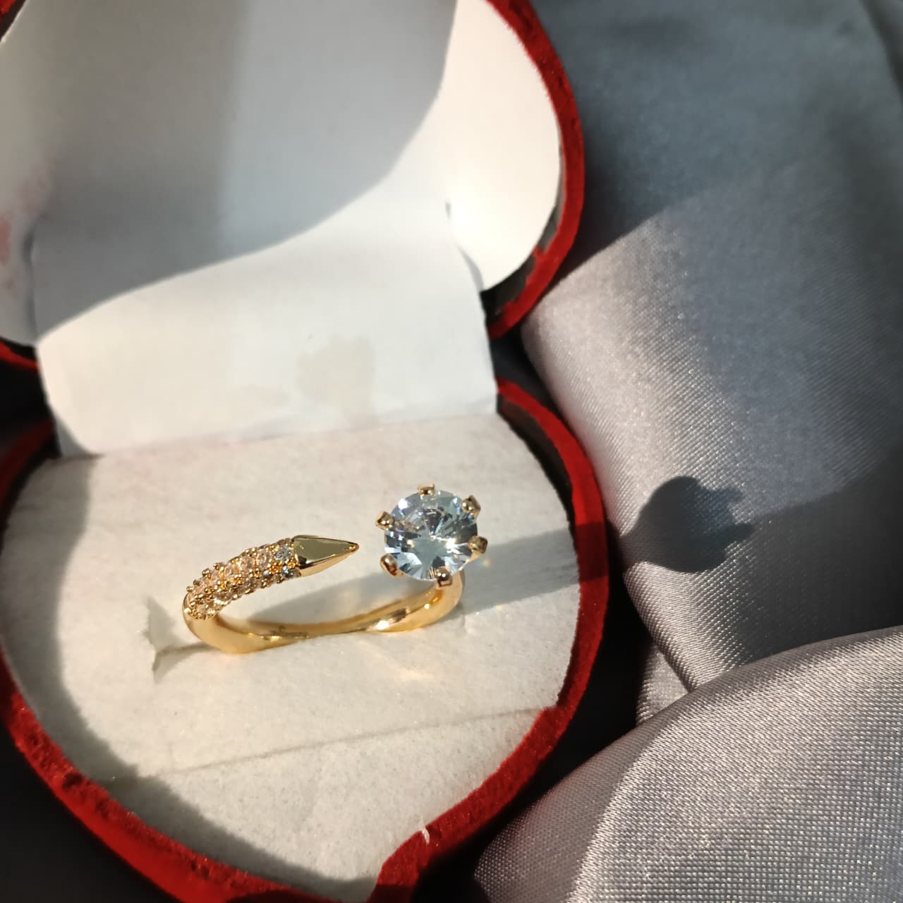 Luxury Gold Open Adjustable Crystal Ring – Multicolor 6-Stone Designer Ring for Women R00001